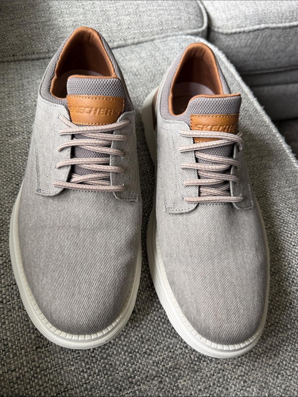 NEW Skechers Men's Garza - Romano
Slip-On Oxford Shoes Taupe Size 10.5